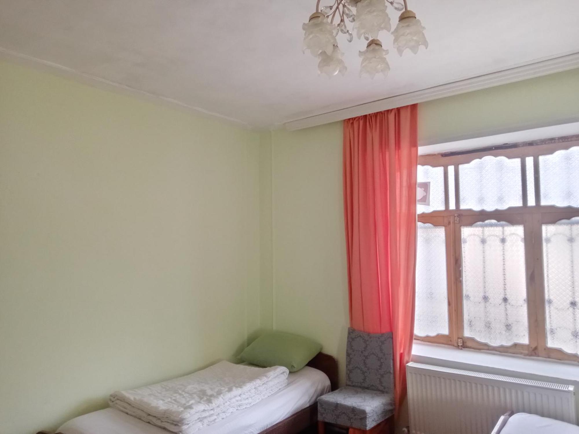 Canal Hostel Şǝki Екстериор снимка