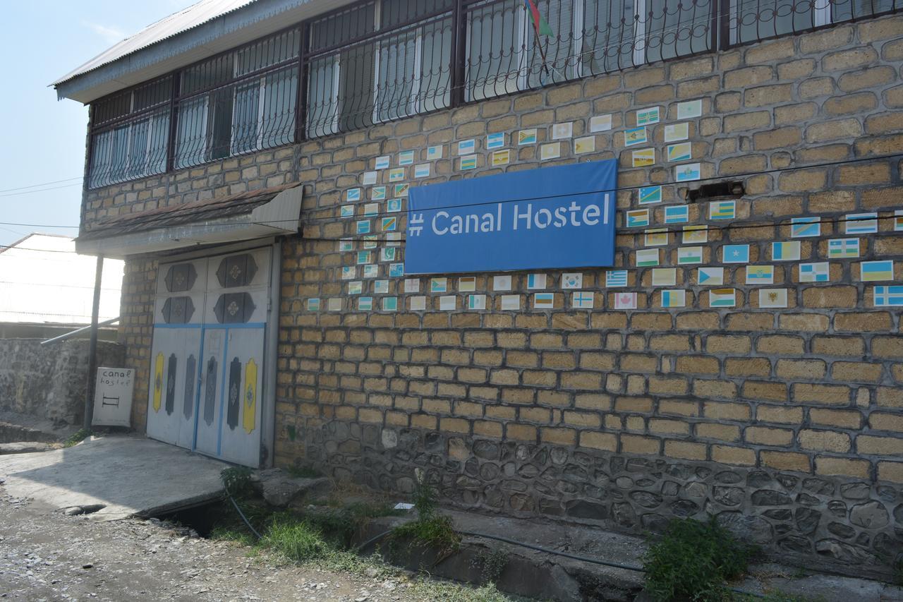 Canal Hostel Şǝki Екстериор снимка