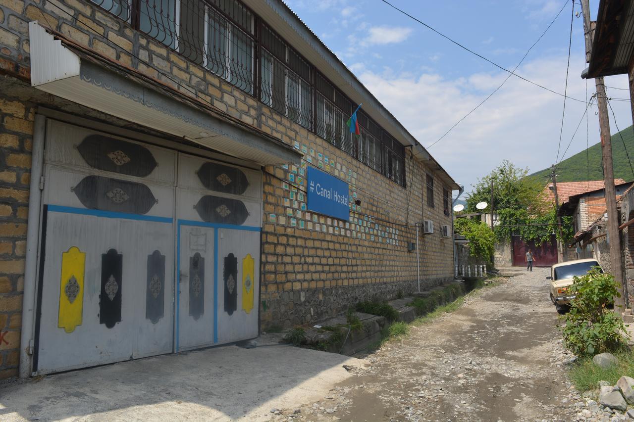 Canal Hostel Şǝki Екстериор снимка